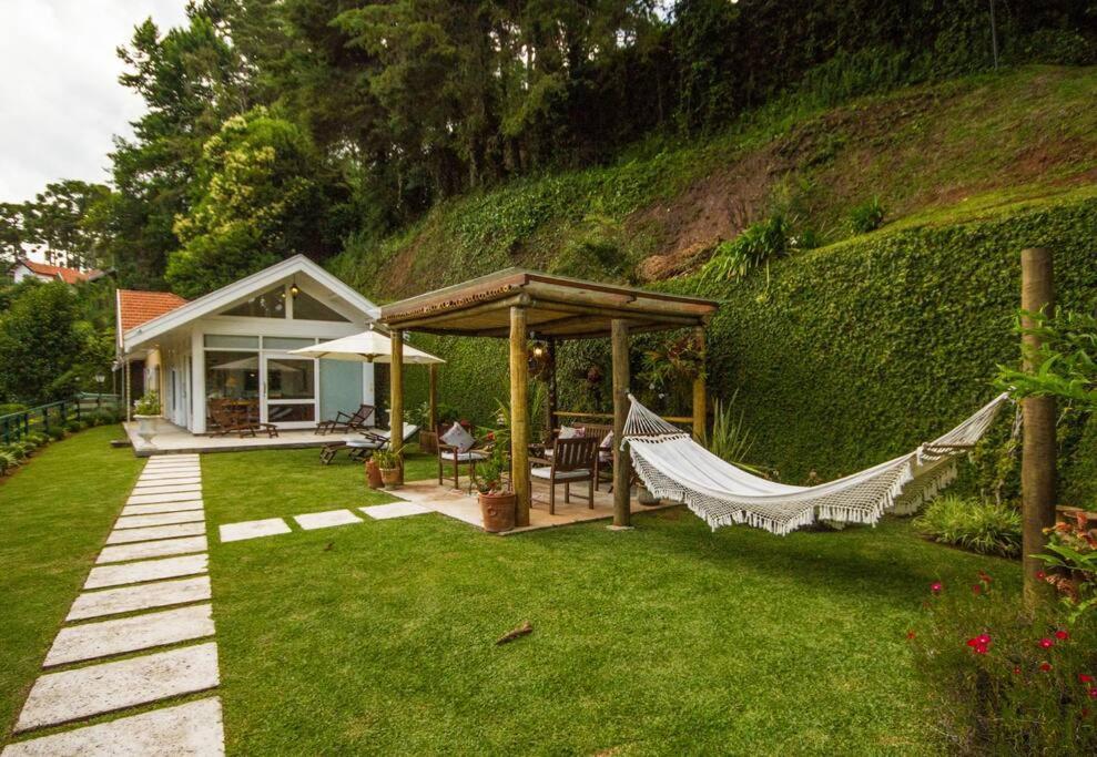 Casa de férias Maison No Centro De Belissima Dec Campos do Jordão